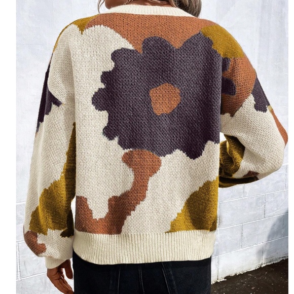 Cozy Floral Print Oversized Sweater Top - Picture 3 of 7